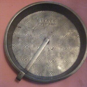 Ovenex Cake Pan Vintage With Slide Release